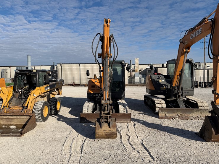 2019-case-cx57c-image-2