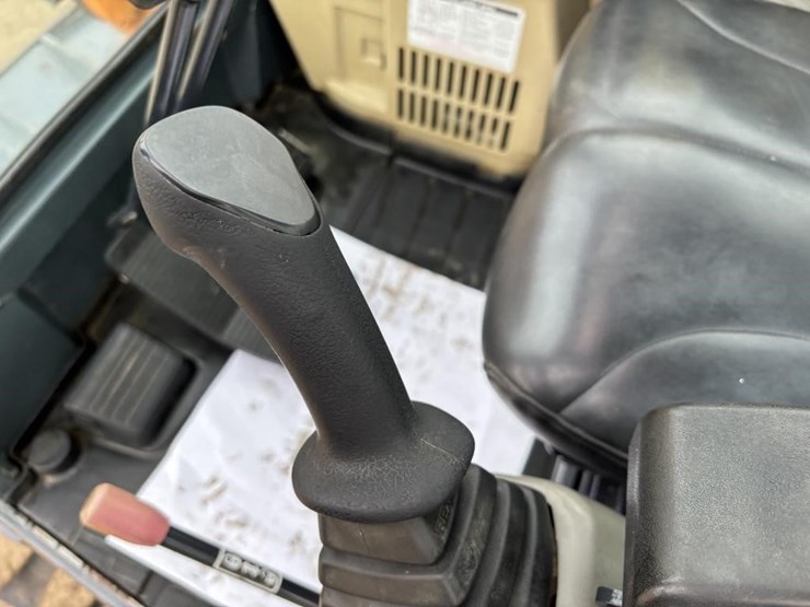 2016-mustang-800z-image-29