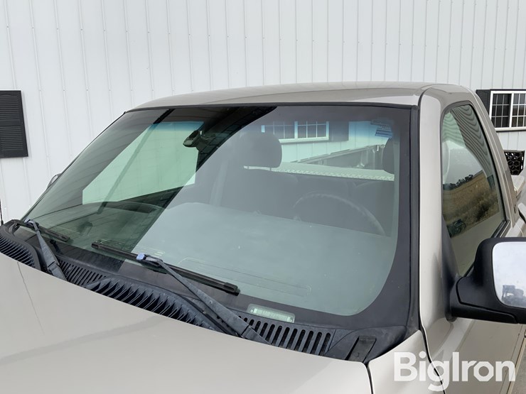 2002-chevrolet-silverado-1500-image-12