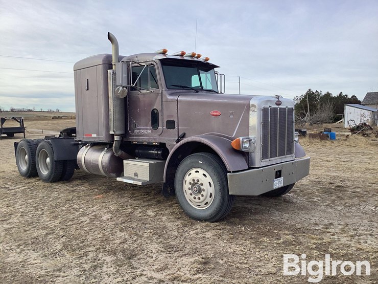 1992-peterbilt-378-image-1