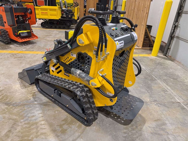 2025-sdlanch-sdll60-mini-skid-steer-image-3
