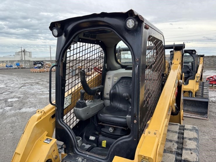 2021-caterpillar-259d3-image-19