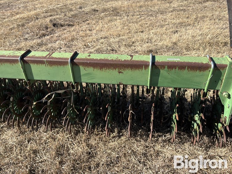 john-deere-e0400-3-pt-rotary-hoe-image-15