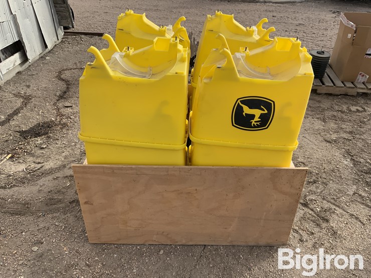 john-deere-16-image-2