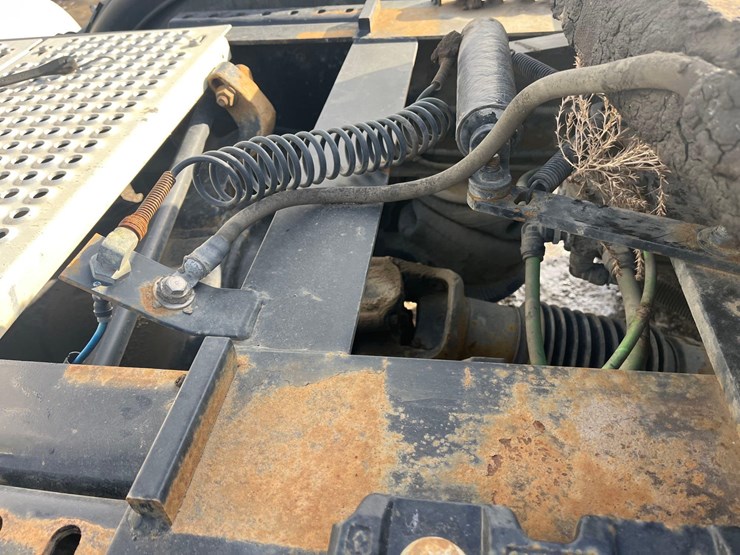 2015-international-prostar-image-35