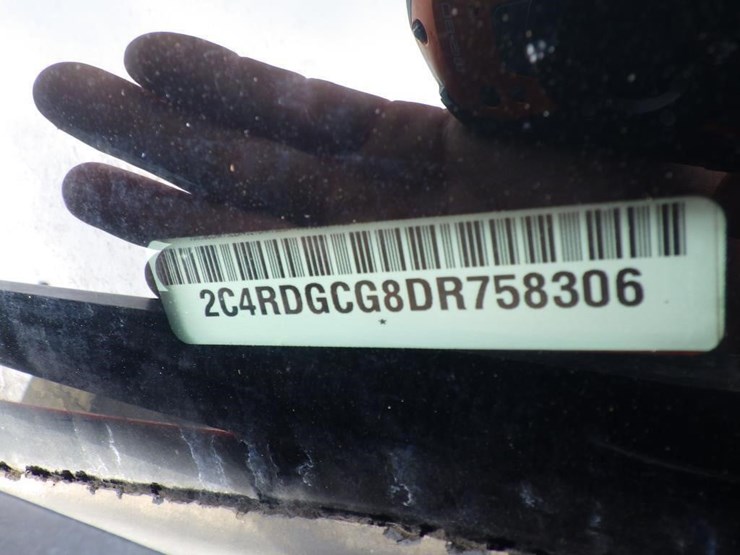 2013-dodge-grand-caravan-image-15