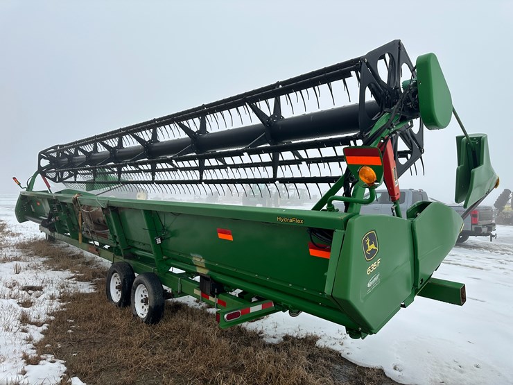 2015-john-deere-635f-image-4