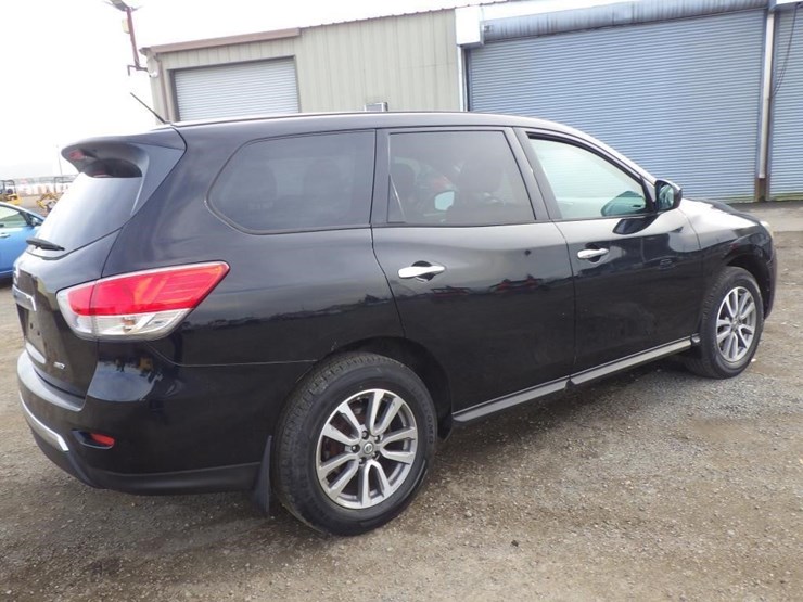 2014-nissan-pathfinder-image-3