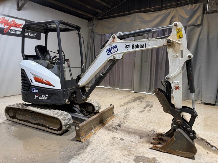 2021-bobcat-e26-image-7