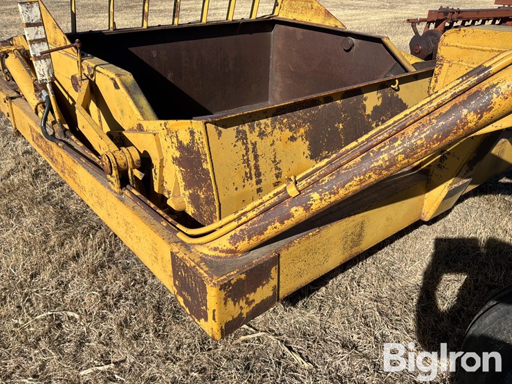 soilmover-75rf-pull-type-scraper-image-12