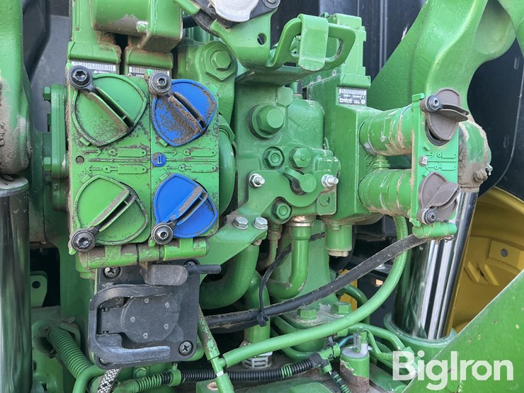 2014-john-deere-6140r-image-19