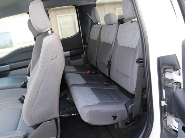 2022-ford-f150-image-10