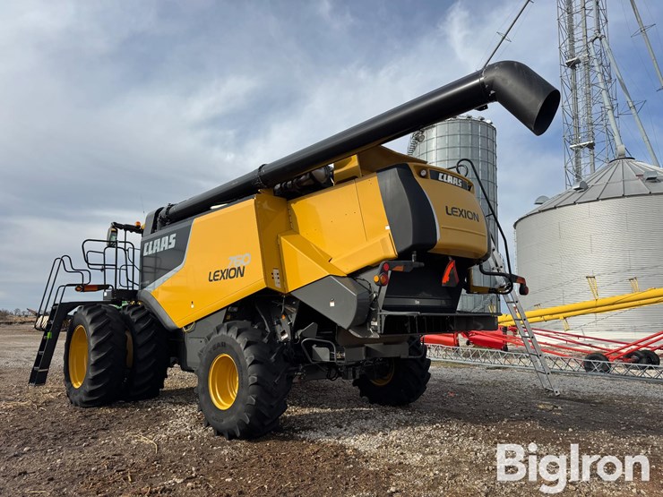 2012-claas-lexion-760-image-7