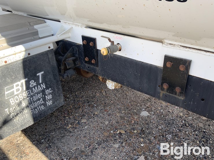 2003-international-durastar-4300-image-16