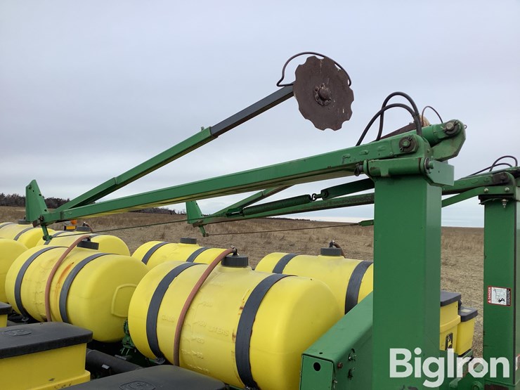 2001-john-deere-1770-image-18