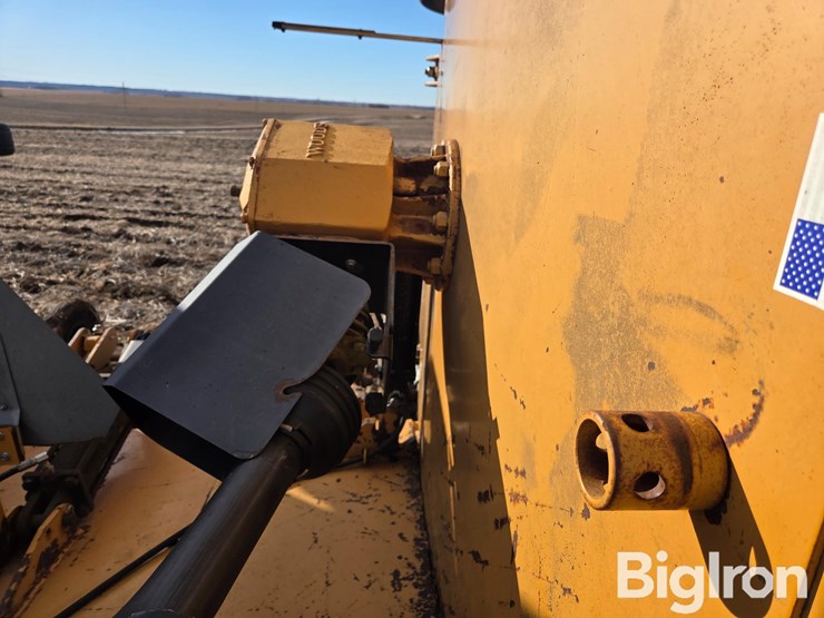 woods-bw18000-batwing-rotary-shredder-image-11