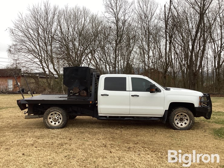 2016-chevrolet-3500-image-4