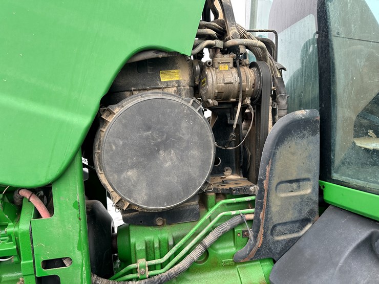 2004-john-deere-8420-image-38
