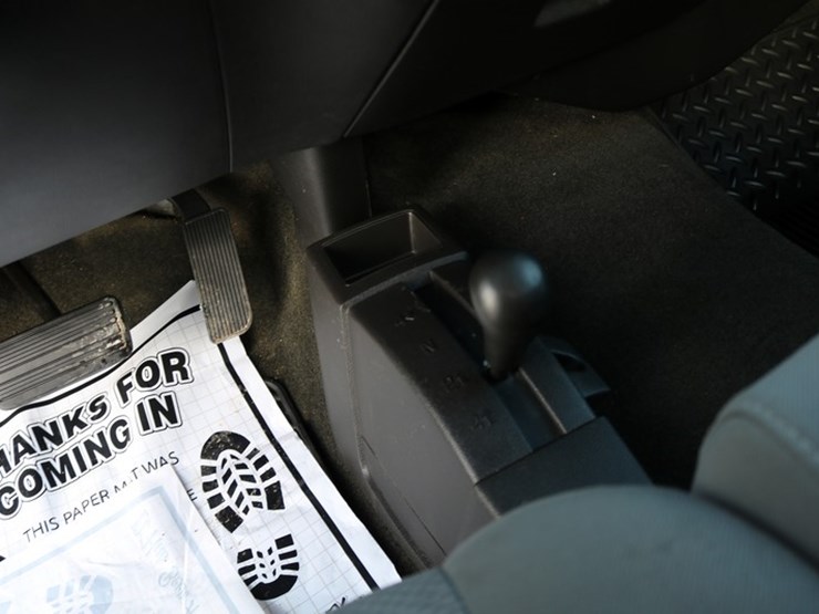 2016-chevrolet-1500-image-13