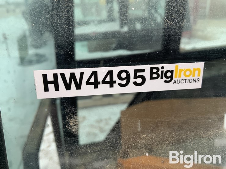 valmet-tractor-cab-&-hood-image-20