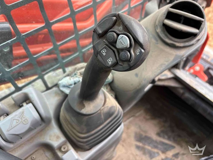 2024-kubota-svl97-2-image-23