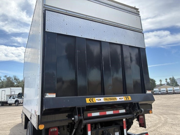 2017-ford-f550-xlt-image-5