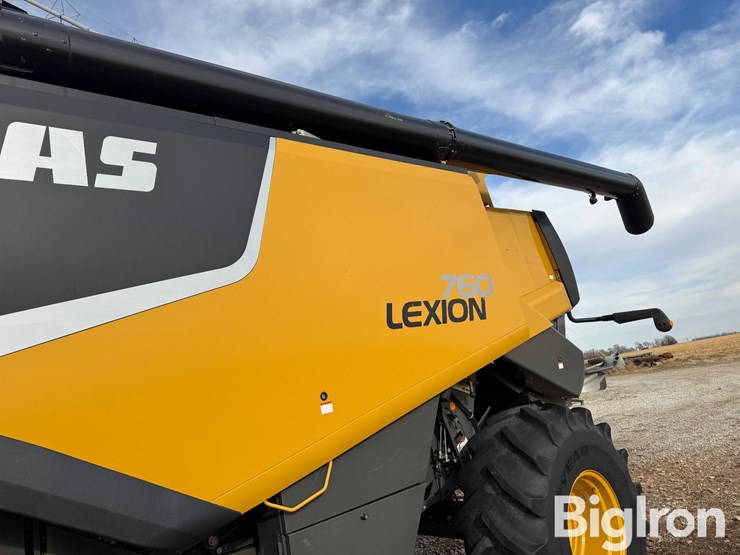 2012-claas-lexion-760-image-19