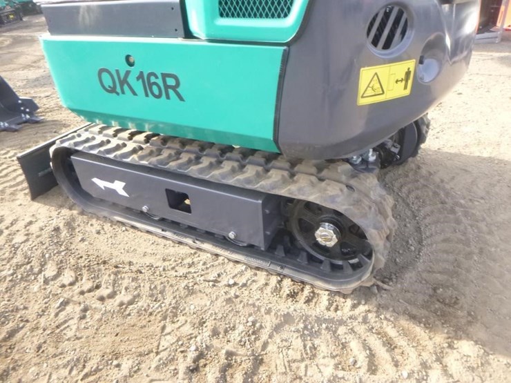 2025-agt-qk16r-hydraulic-excavator-image-27