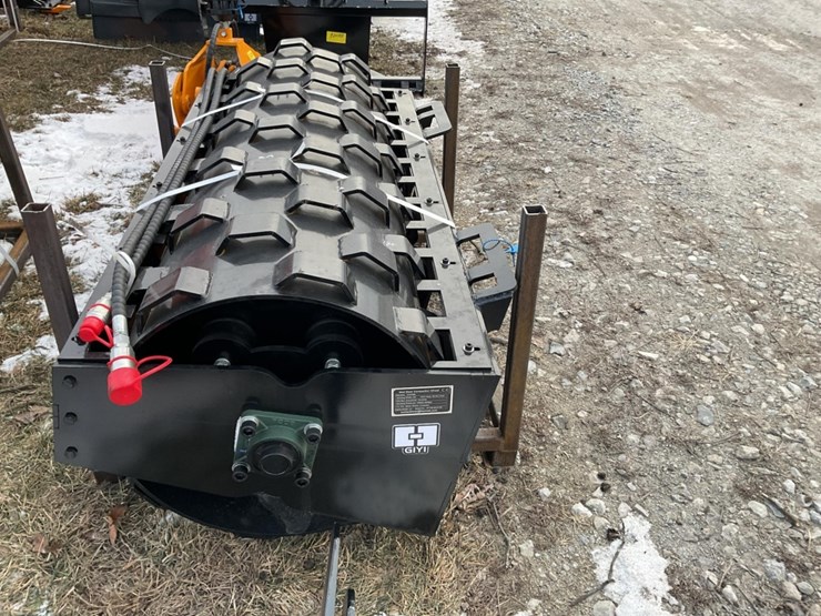 giyi-cw59-skid-steer-compaction-wheel,-59"-width,-1,543-lbs,-serial-kty5l2612105-image-3