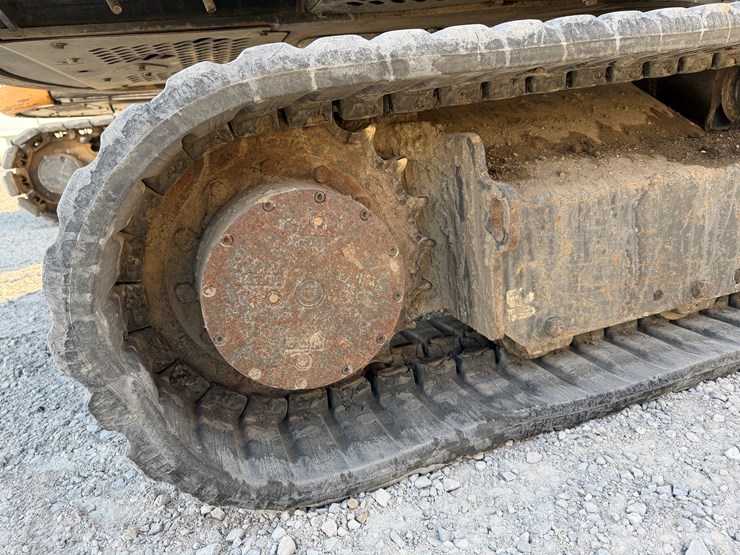 2019-case-cx57c-image-8