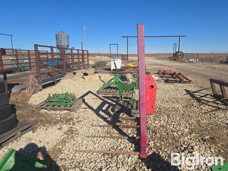 new-holland-742-image-4