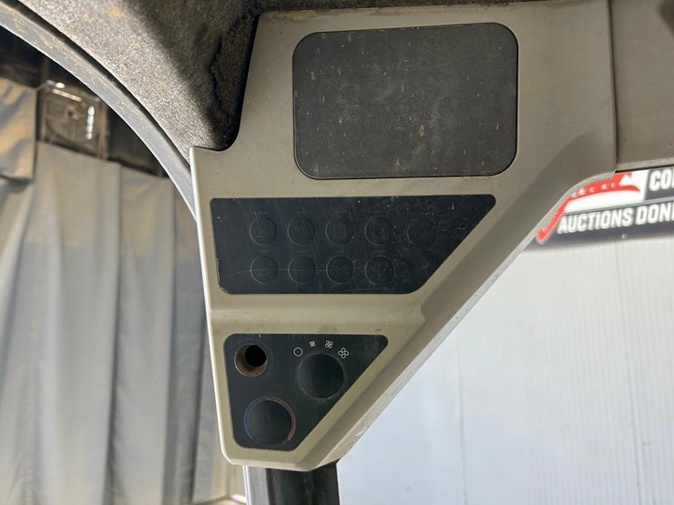 volvo-mct135c-image-24