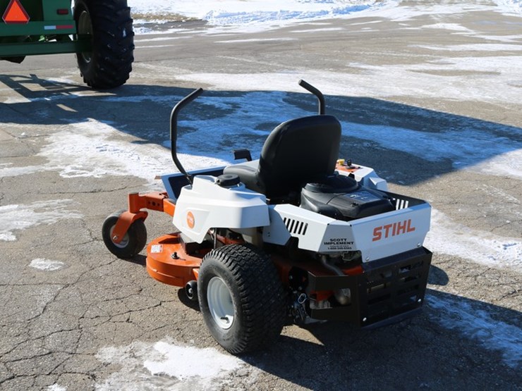 #4128-•-stihl-rz142-zero-turn-mower-image-3