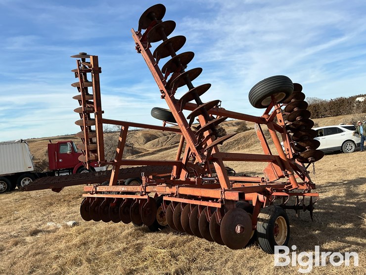 massey-ferguson-18-image-5