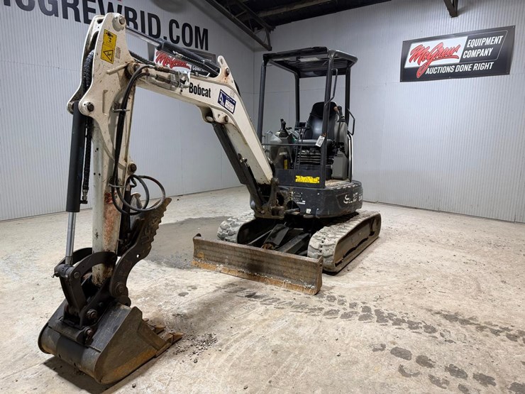 2021-bobcat-e26-image-2