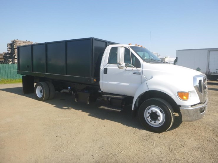 2013-ford-f650-image-2