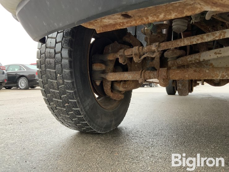 2006-ford-f550-xl-image-14