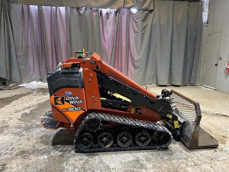 2019-ditch-witch-sk800-image-5