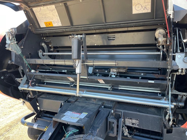 2016-kubota-bv4580-image-19