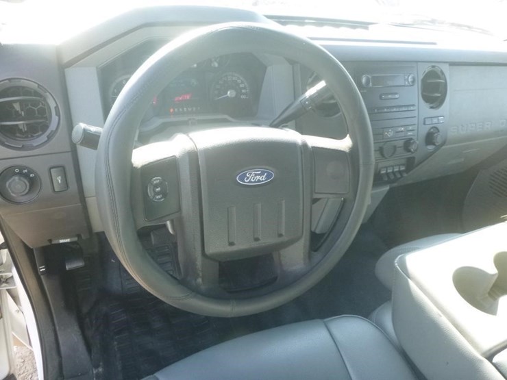 2011-ford-f450-image-15