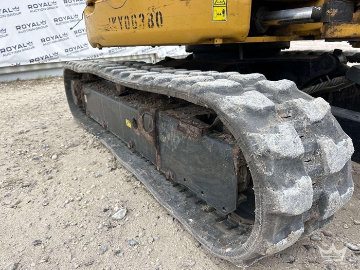 caterpillar-303-image-33