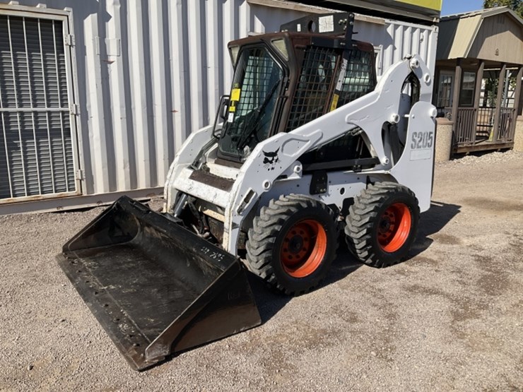 2009-bobcat-s205-image-2