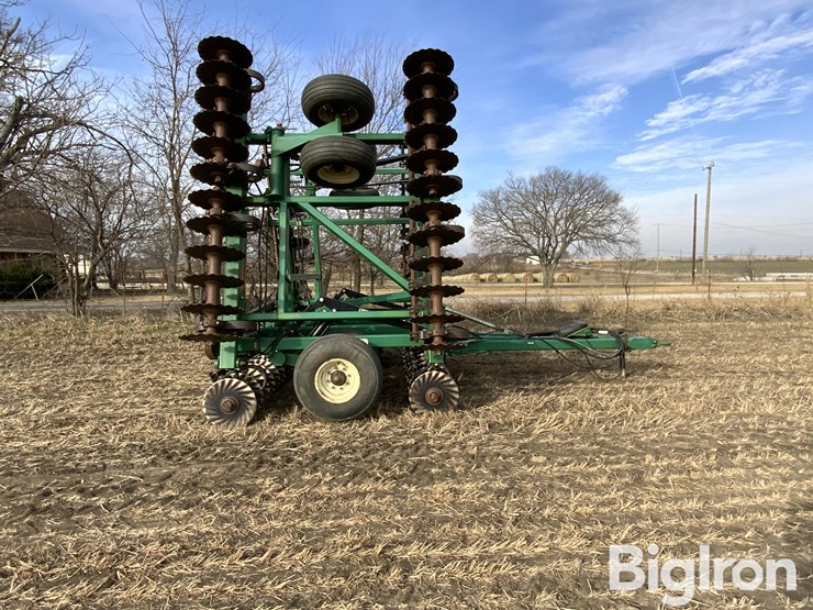 great-plains-3000tt-image-4