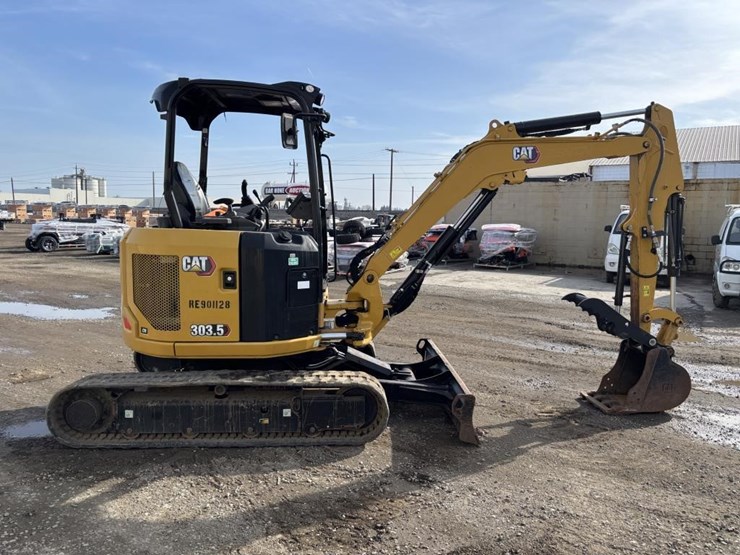 2022-caterpillar-303.5-image-7