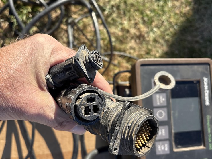 john-deere-350-image-13