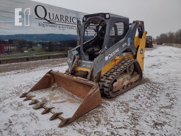 2019-deere-317g-image-37