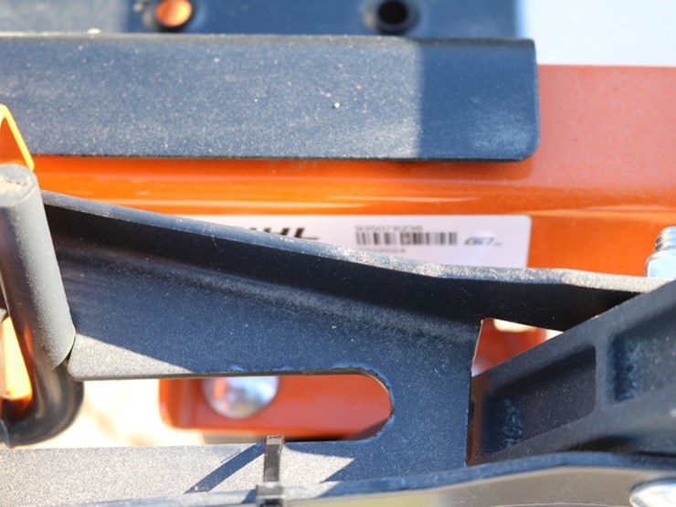 #4128-•-stihl-rz142-zero-turn-mower-image-7