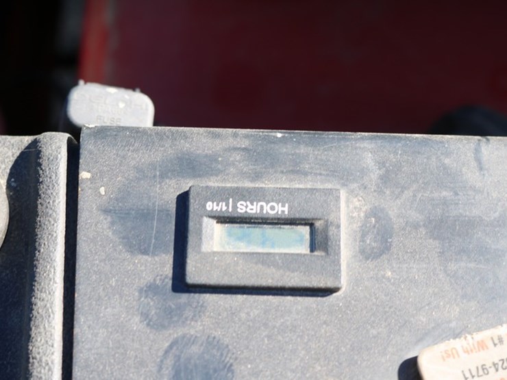 #4133-•-ferris-is3200z-zero-turn-mower-image-8