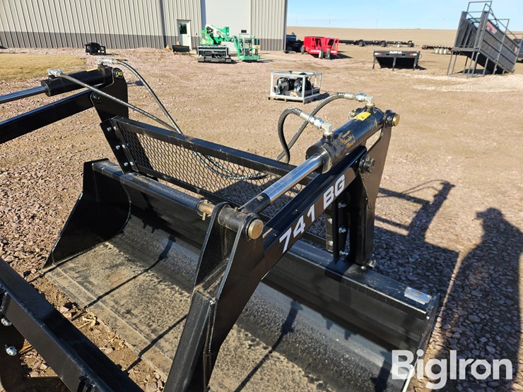 2026-john-deere-741-image-12