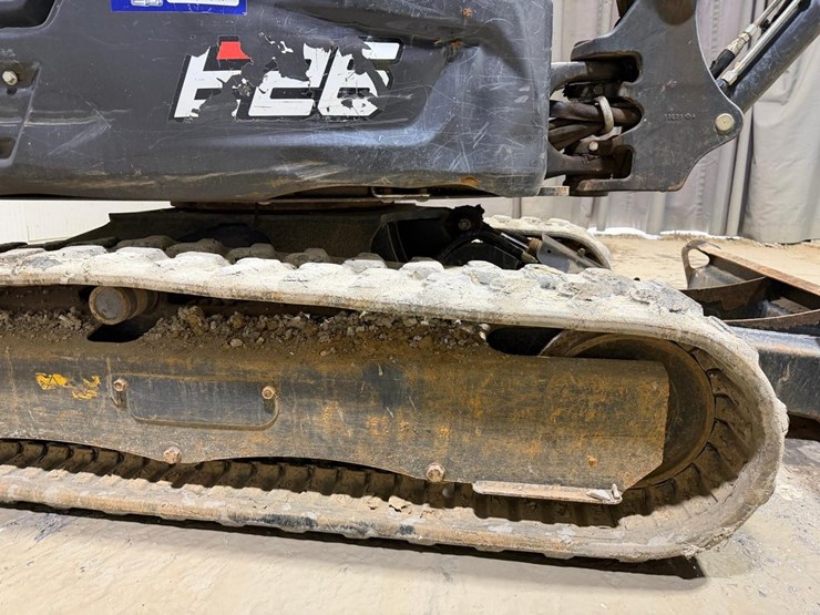 2021-bobcat-e26-image-17